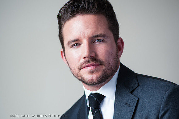 Jess Reed Headshot for mother in west coast